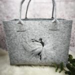 Filztasche handmade bestickt - Tänzerin